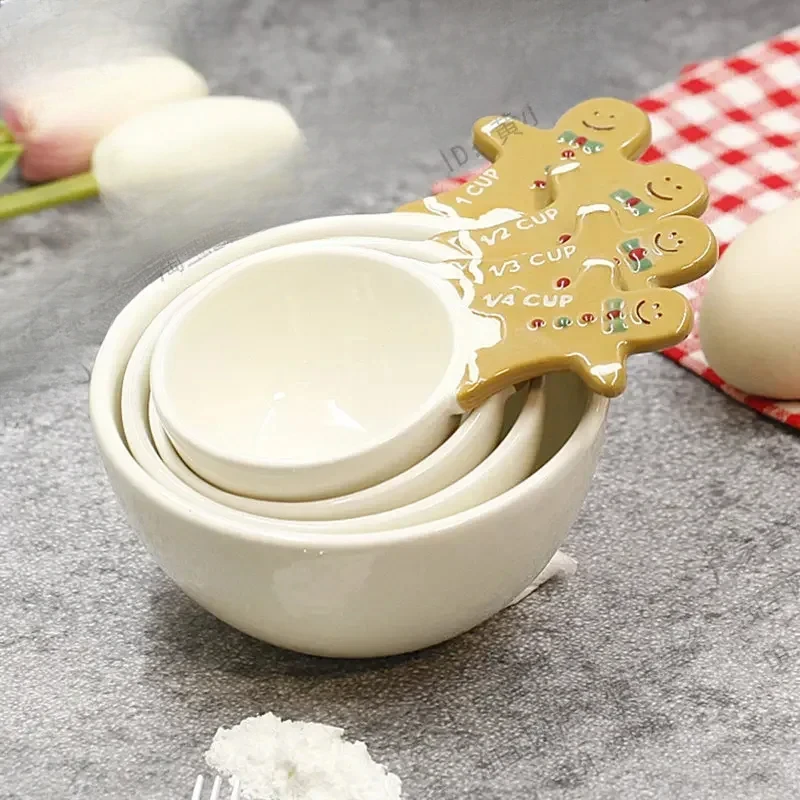 مجموعة ملاعق قياس عيد الميلاد  - مراجعة Kitchen Baking Kit وسعره
