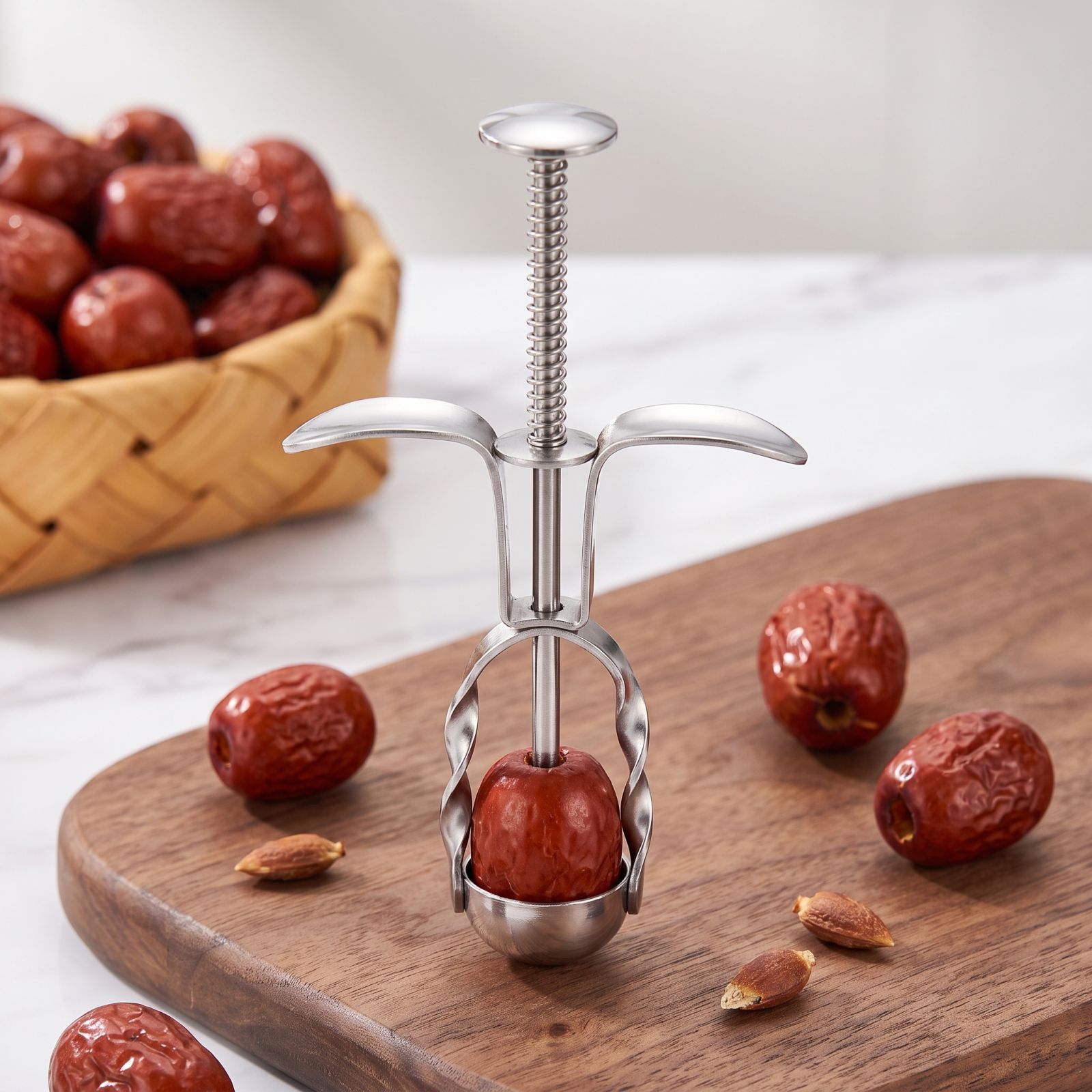 أداة إزالة نوى التمر الحمراء م - مراجعة Kitchen Tools For Baking وسعره